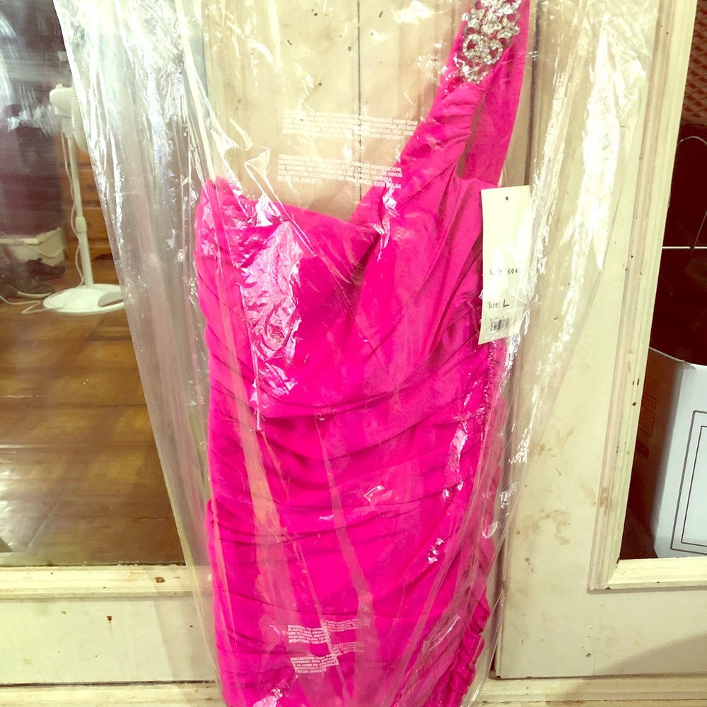 Zippered back one shoulder dress w/ brooch